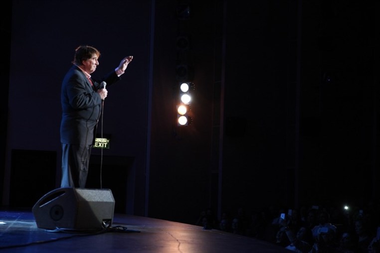 Bernard Sauvat Au Casino Du Liban